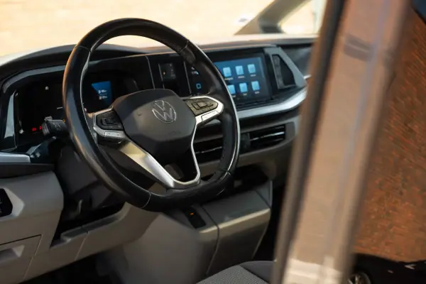 Volkswagen Multivan 2022 - 39990 EUR, 104500 km - AUTO.MOTO.pt - 104500km - foto 10 de 26