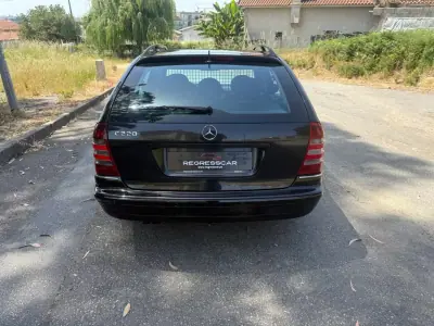 Mercedes-Benz C 220 2002 - 6450 EUR, 227000 km - AUTO.MOTO.pt - 227000km - foto 5 de 31
