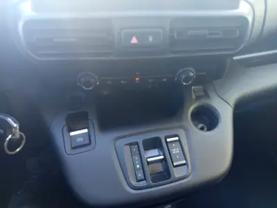 Opel Combo-e 2023 - 16990 EUR, 40100 km - 40100km - foto 17 de 17