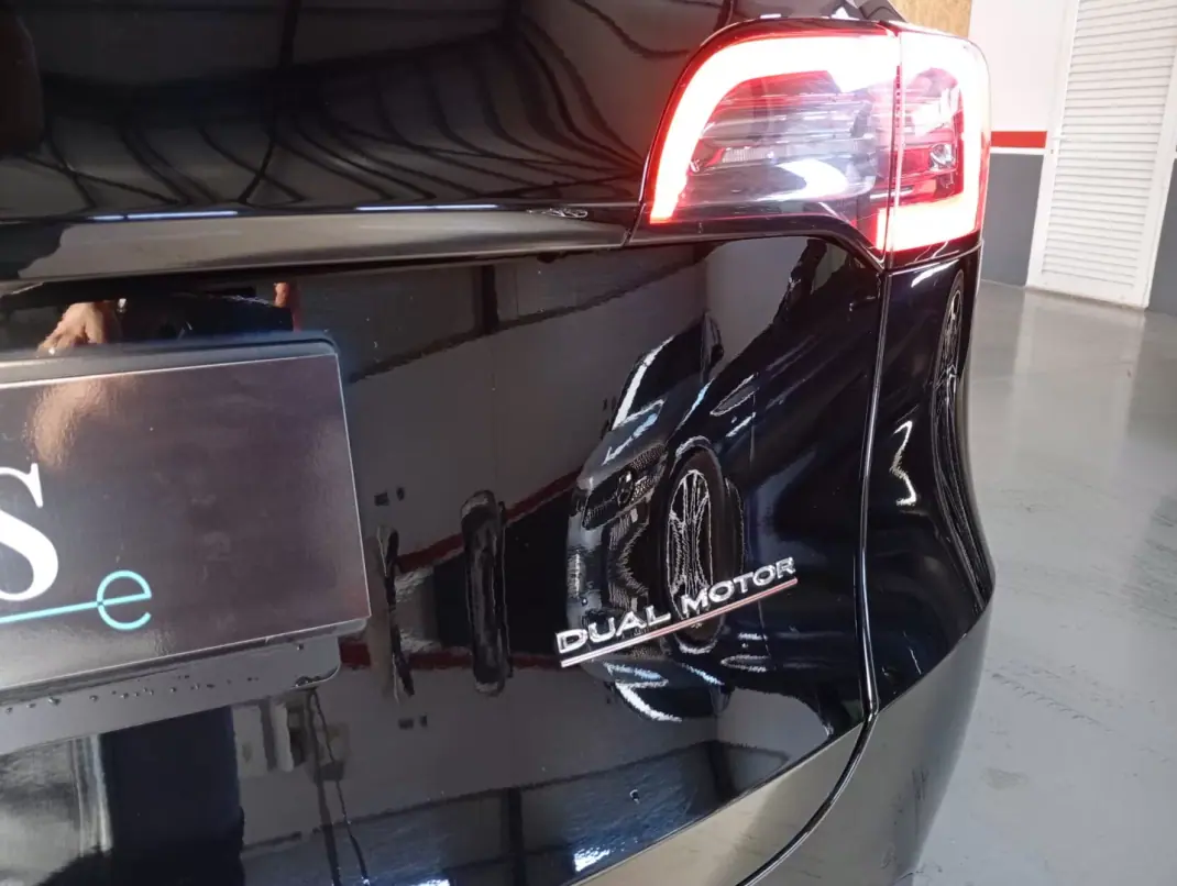 Tesla Model Y 2022 - 37500 EUR, 92000 km - AUTO.MOTO.pt - 92000km - foto 19 de 20