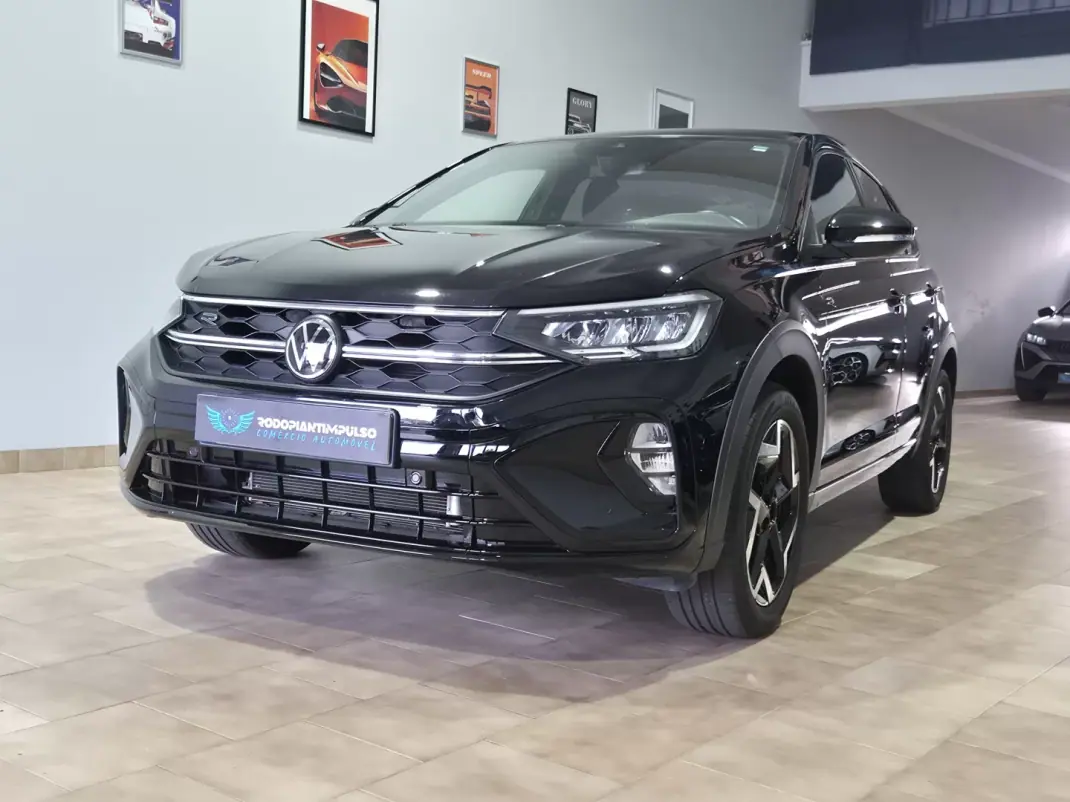 Volkswagen Taigo 2025 - 26950 EUR, 13500 km - AUTO.MOTO.pt - 13500km - foto 1 de 41