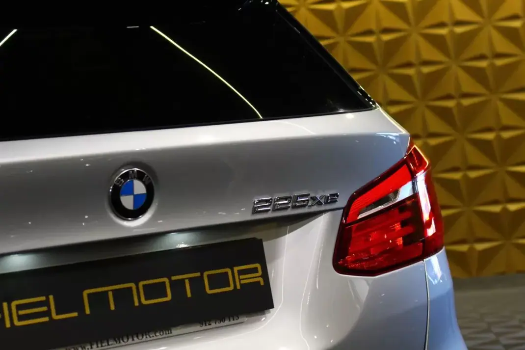 BMW 225xe Active Tourer 2019 - 19600 EUR, 44476 km - AUTO.MOTO.pt - 44476km - foto 13 de 30