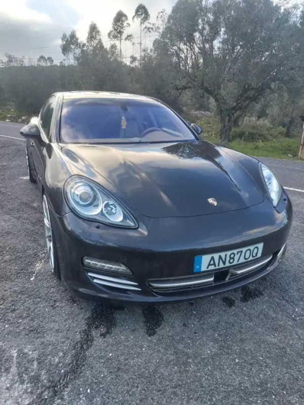 Porsche Panamera 2013 - 39800 EUR, 151533 km - AUTO.MOTO.pt - 151533km - foto 2 de 10