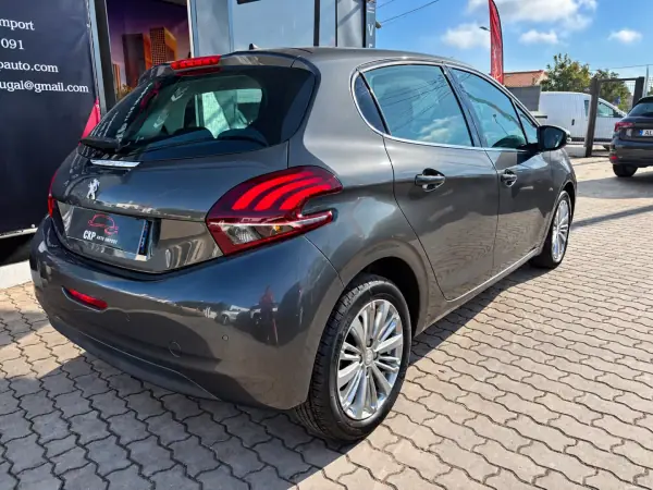 Peugeot 208 1.2 PureTech Allure 2018 Gasolina
