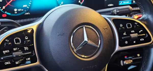 Mercedes-Benz CLA 180 2021 - 28999 EUR, 100000 km - AUTO.MOTO.pt - 100000km - foto 17 de 32