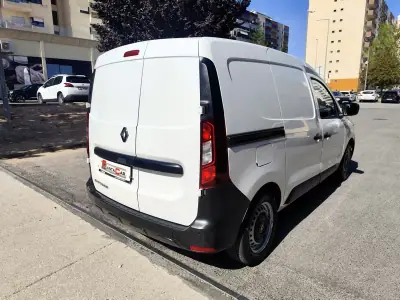 Renault Express 2023 - 12980 EUR, 120000 km - 120000km - foto 19 de 22