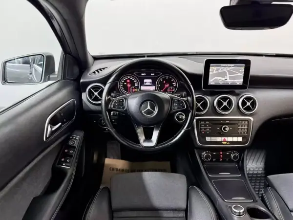 Mercedes-Benz A 180 2016 - 14950 EUR, 142000 km - AUTO.MOTO.pt - 142000km - foto 23 de 54