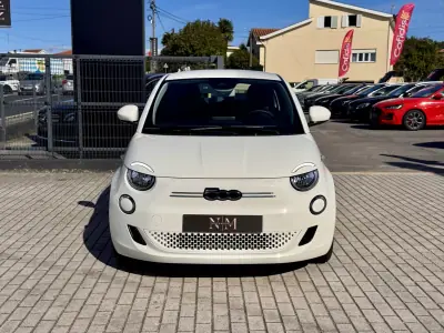 Fiat 500e 2023 — photo 3 of 20