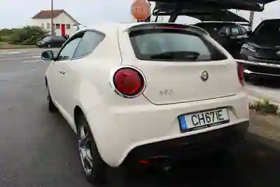 Alfa Romeo MiTo 2012 - 6700 EUR, 119200 km - AUTO.MOTO.pt - 119200km - foto 4 de 30