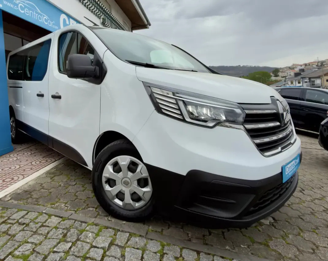 Renault Trafic 2022 - 29950 EUR, 113000 km - AUTO.MOTO.pt - 113000km - foto 2 de 24