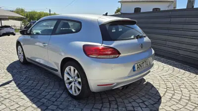 Volkswagen Scirocco 2012 - 13990 EUR, 166000 km - AUTO.MOTO.pt - 166000km - foto 3 de 23