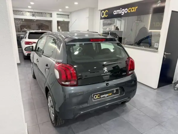 Peugeot 108 2016 - 7950 EUR, 142930 km - AUTO.MOTO.pt - 142930km - foto 4 de 19