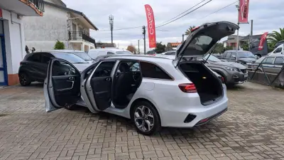 Kia Ceed 2021 — foto 3 de 39