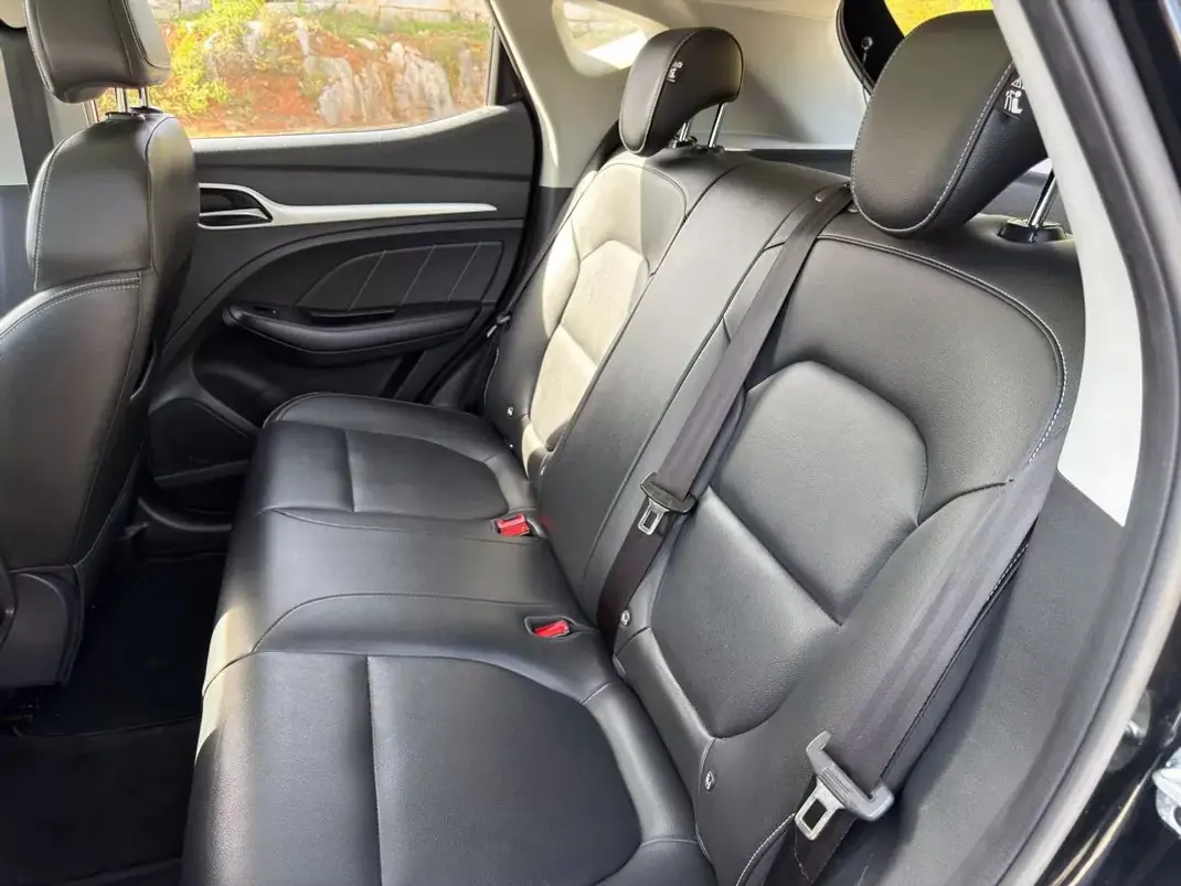 Tesla Model 3 2020 - 21500 EUR, 128300 km - AUTO.MOTO.pt - 128300km - foto 5 de 26