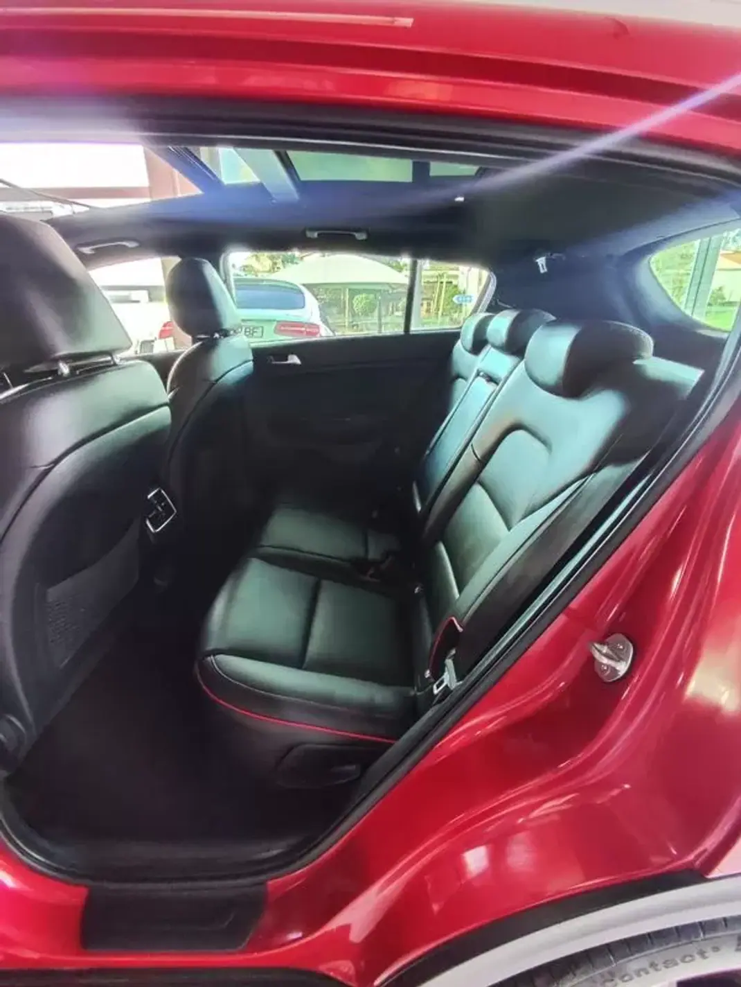 Kia Sportage 2021 - 19750 EUR, 67500 km - AUTO.MOTO.pt - 67500km - foto 14 de 36