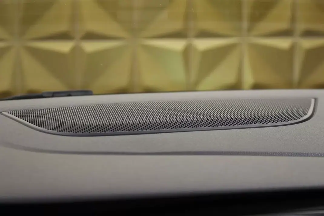 Renault Mégane Sport Tourer 2022 - 16250 EUR, 167000 km - AUTO.MOTO.pt - 167000km - foto 26 de 32