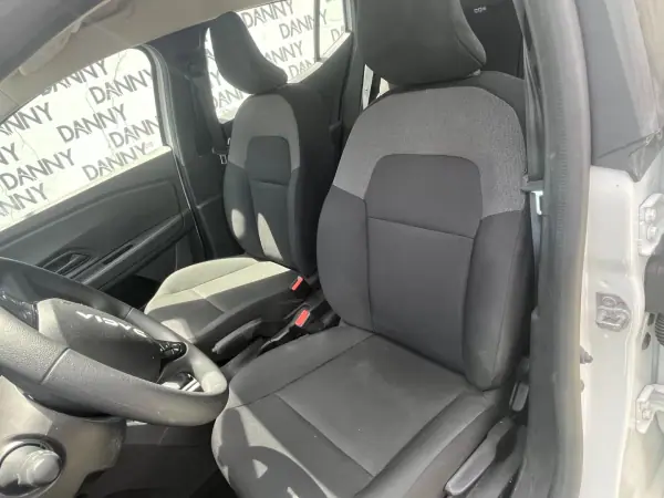 Dacia Sandero 2024 - 14250 EUR, 16000 km - AUTO.MOTO.pt - 16000km - foto 6 de 7