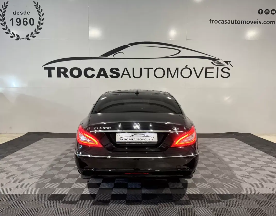 Mercedes-Benz CLS 350 2011 - 22900 EUR, 83484 km - 83484km - foto 6 de 36
