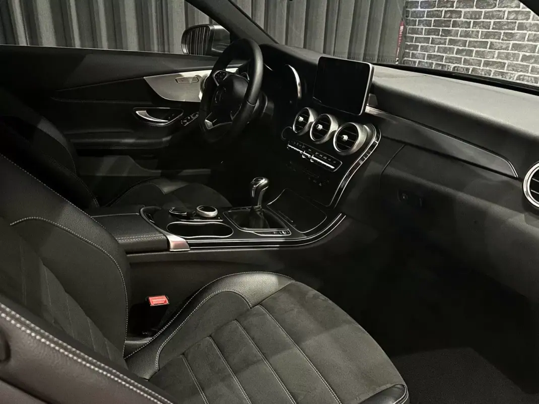 Mercedes-Benz C 220 2016 - 28990 EUR, 66000 km - AUTO.MOTO.pt - 66000km - foto 9 de 15