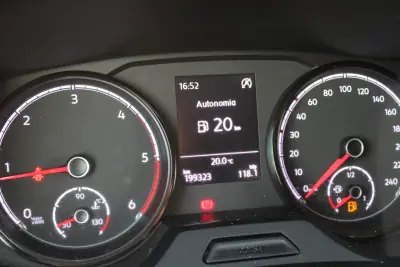 VW Transporter 2.0 TDI Confortline Extra AC 2020 - 17990 EUR, 199000 km - AUTO.MOTO.pt - 199000km - foto 20 de 24