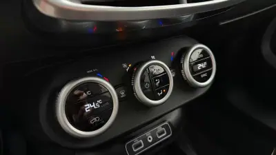Fiat 500X 2018 - 12990 EUR, 156250 km - AUTO.MOTO.pt - 156250km - foto 26 de 33
