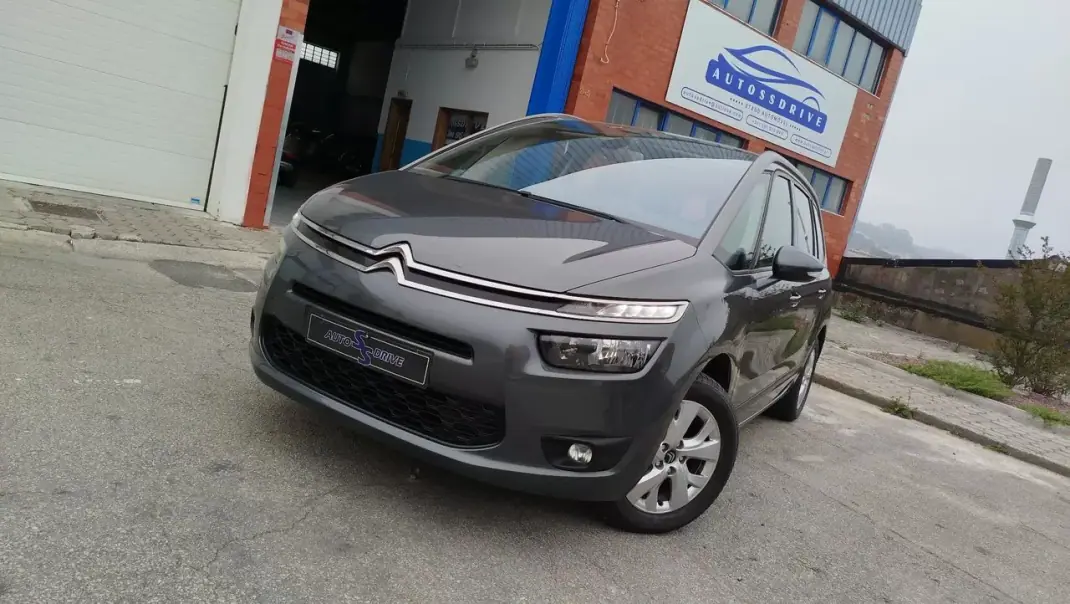 Citroën C4 Grand Picasso 2014 - 10500 EUR, 171000 km - AUTO.MOTO.pt - 171000km - foto 1 de 14