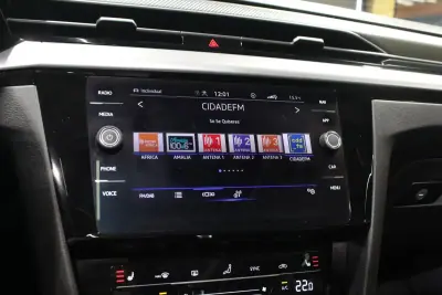 Volkswagen Arteon 2021 - 25400 EUR, 209040 km - AUTO.MOTO.pt - 209040km - foto 32 de 40