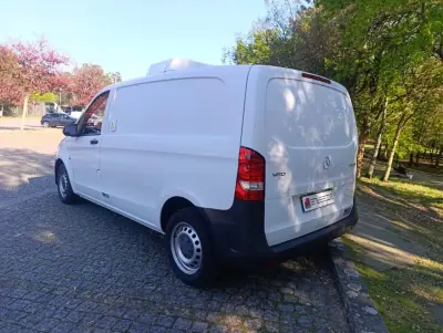 Mercedes-Benz 2017 - 18500 EUR, 74796 km - AUTO.MOTO.pt - 74796km - foto 4 de 17