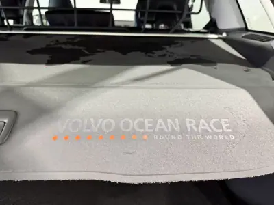 Volvo V60 2016 - 13900 EUR, 265393 km - 265393km - foto 41 de 44