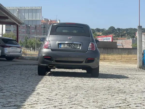 Fiat 500 2013 - 8450 EUR, 171800 km - AUTO.MOTO.pt - 171800km - foto 4 de 11