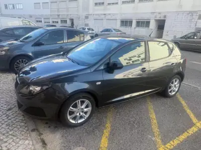 SEAT Ibiza 2010 - 5750 EUR, 156000 km - AUTO.MOTO.pt - 156000km - foto 18 de 33