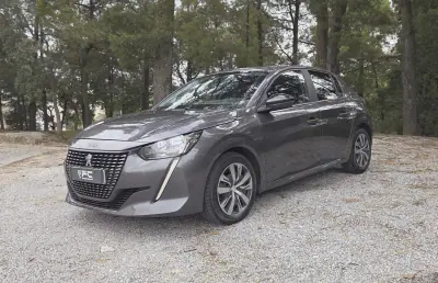 Peugeot 208 2023 - 13950 EUR, 78000 km - AUTO.MOTO.pt - 78000km - foto 4 de 16