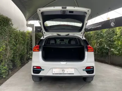 Kia e-Niro 2021 - 33500 EUR, 69000 km - AUTO.MOTO.pt - 69000km - foto 5 de 51