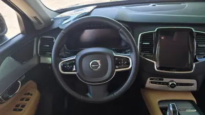 Volvo XC 90 2015 - 24500 EUR, 244798 km - 244798km - foto 19 de 28