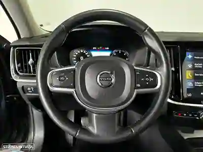 Volvo V60 2021 - 25990 EUR, 82125 km - AUTO.MOTO.pt - 82125km - foto 19 de 51