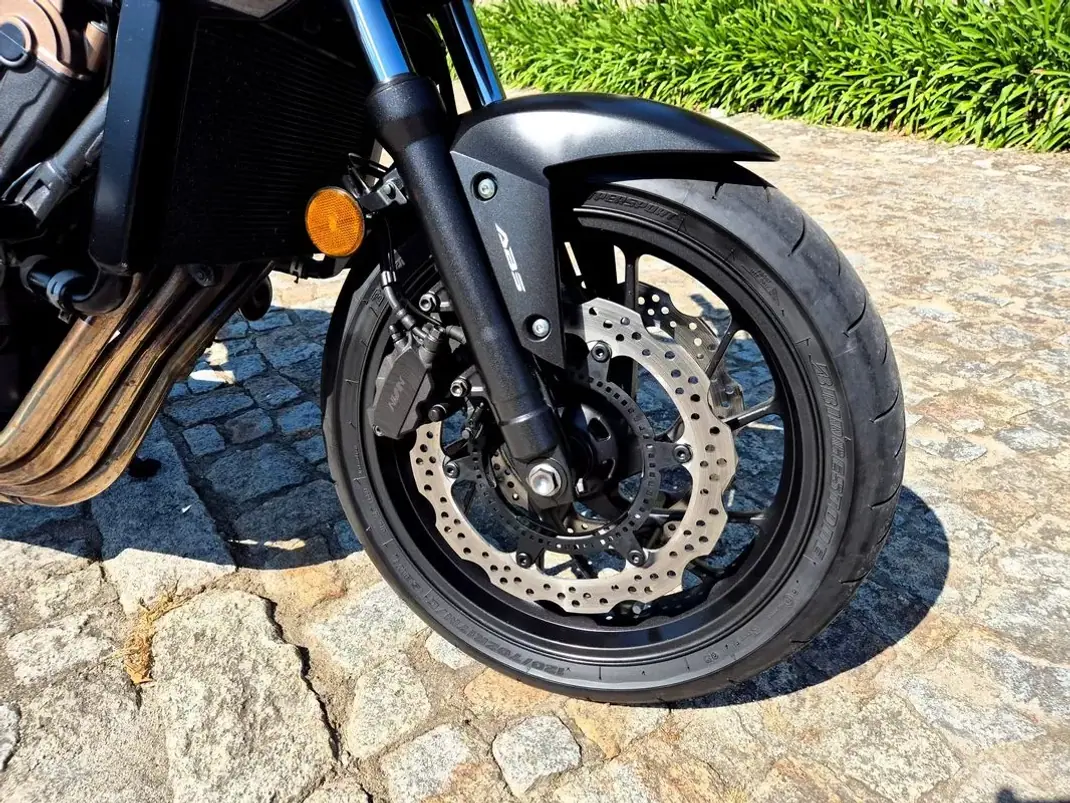 Honda CB 1000R 2017 - 5990 EUR, 25000 km - 25000km - foto 10 de 24