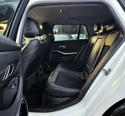 BMW 318 2020 - 28999 EUR, 100000 km - AUTO.MOTO.pt - 100000km - foto 30 de 35