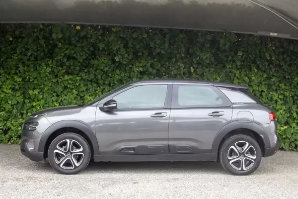 Citroën C4 Cactus 2020 - 10900 EUR, 146200 km - AUTO.MOTO.pt - 146200km - foto 7 de 16