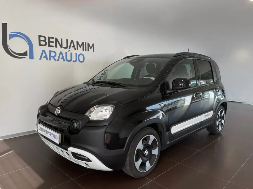 Fiat Panda 2025 - 17750 EUR, 14799 km - AUTO.MOTO.pt - 14799km - foto 1 de 13