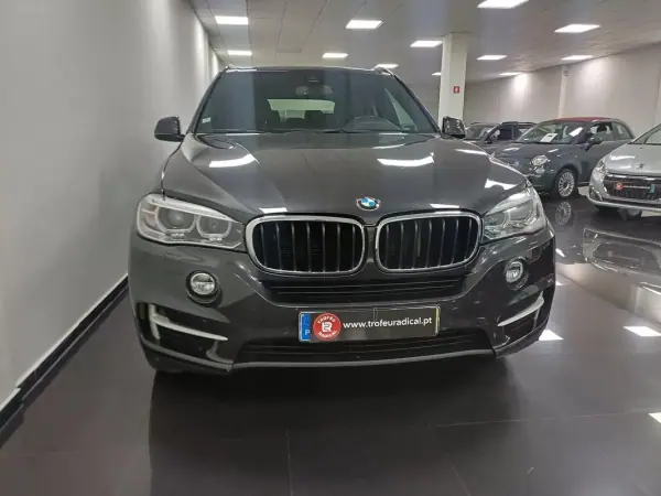 BMW X5 2015 — foto 3 de 40