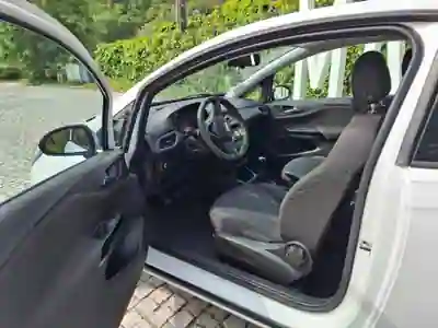 Opel CORSA VAN 1.3 CDTI 2015 - 3250 EUR, 280000 km - AUTO.MOTO.pt - 280000km - foto 11 de 11