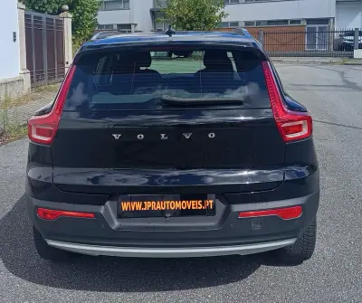 Volvo XC 40 2020 - 26990 EUR, 79100 km - 79100km - foto 8 de 21