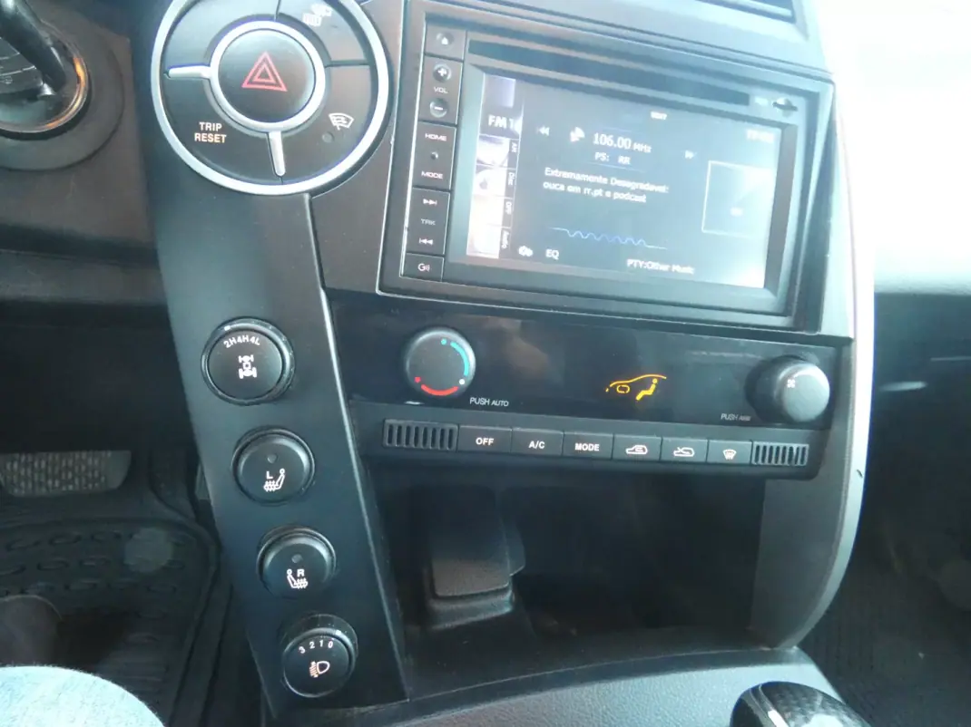 SsangYong Actyon Sports 2014 - 19500 EUR, 88000 km - AUTO.MOTO.pt - 88000km - foto 31 de 40