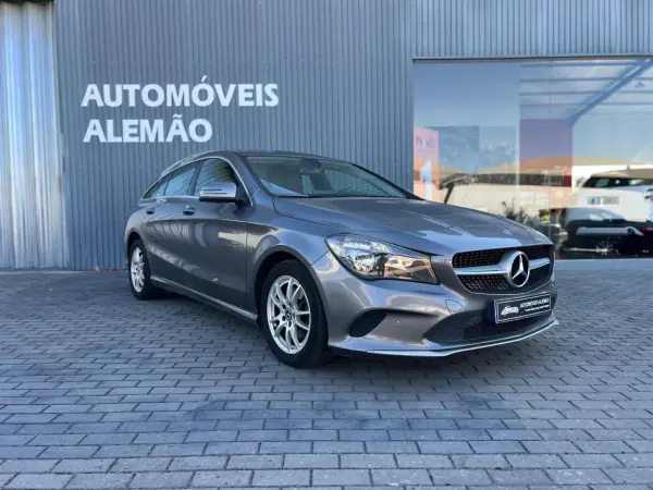 Mercedes-Benz CLA 180 2018 — foto 3 de 17