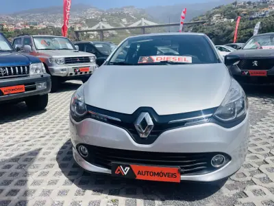 Renault Clio 2015 - 9950 EUR, 192514 km - AUTO.MOTO.pt - 192514km - foto 2 de 12