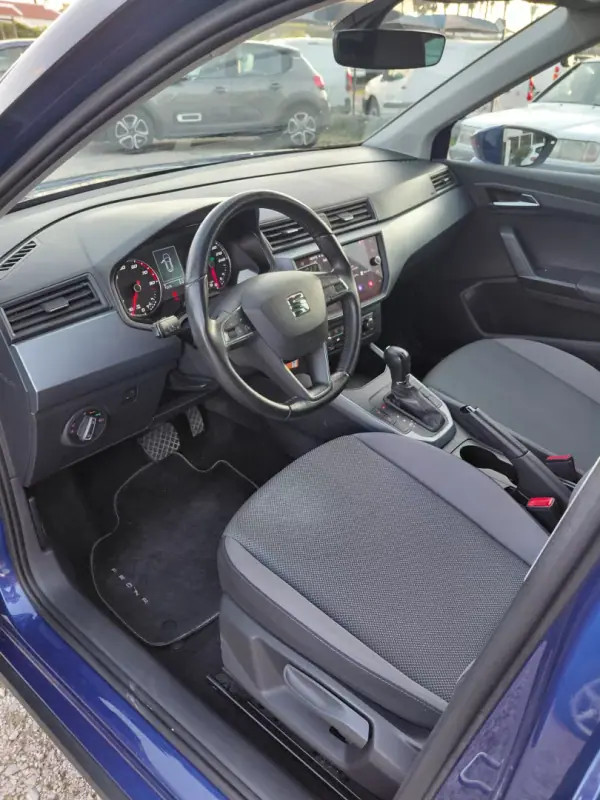 SEAT Arona 2021 - 16900 EUR, 70000 km - AUTO.MOTO.pt - 70000km - foto 3 de 12