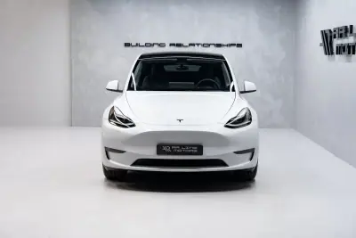 Tesla Model Y 2023 - 35950 EUR, 57000 km - 57000km - foto 5 de 49