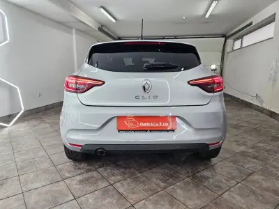 Renault Clio 2022 - 13850 EUR, 153048 km - AUTO.MOTO.pt - 153048km - foto 4 de 17