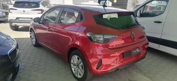 Renault Clio 2024 - 17900 EUR, 48085 km - AUTO.MOTO.pt - 48085km - foto 16 de 20