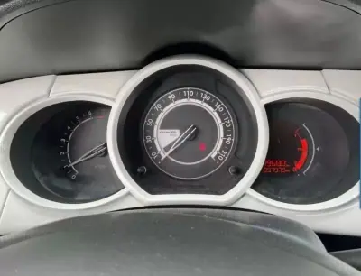 Citroën C3 2016 - 12000 EUR, 97979 km - AUTO.MOTO.pt - 97979km - foto 8 de 9